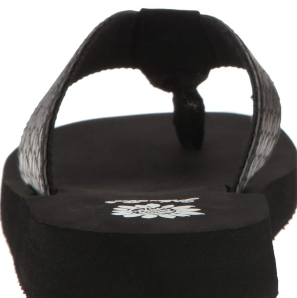 Yellow Box - Picture 3 of 7